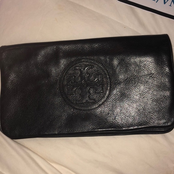 Tory Burch black clutch with chain gold - Picture 2 of 8